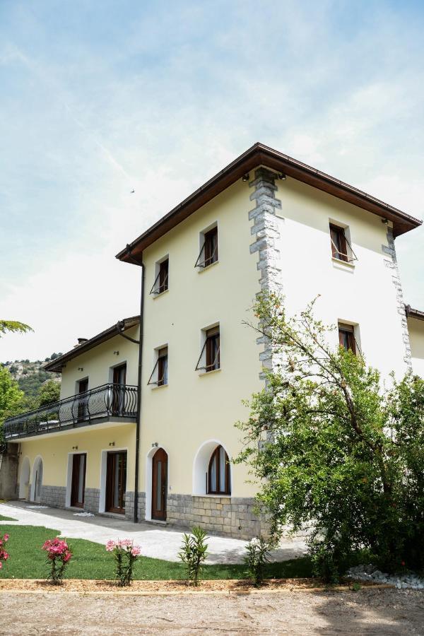 Villa Torbole Torbole Sul Garda Exteriör bild