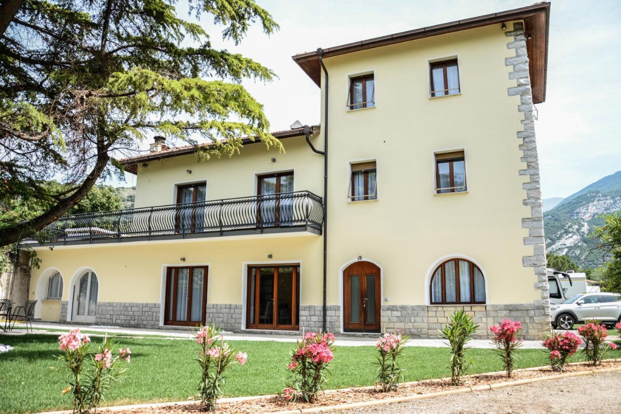 Villa Torbole Torbole Sul Garda Exteriör bild