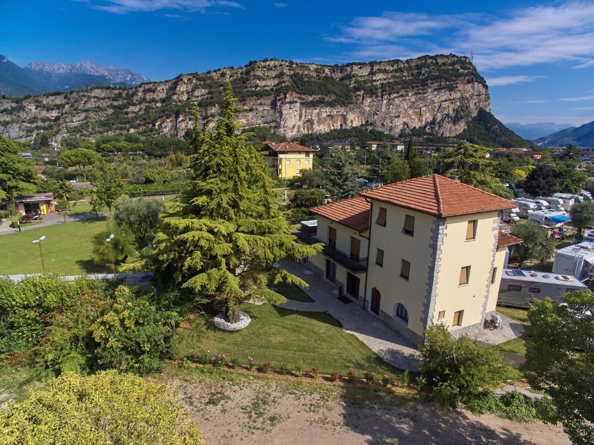 Villa Torbole Torbole Sul Garda Exteriör bild